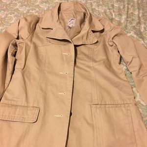 KHAKI TRENCH COAT
